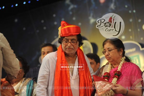 Hridaynath Mangeshkar and Usha Mangeshkar at Pandit Dinanath Mangeshkar Awards ceremony