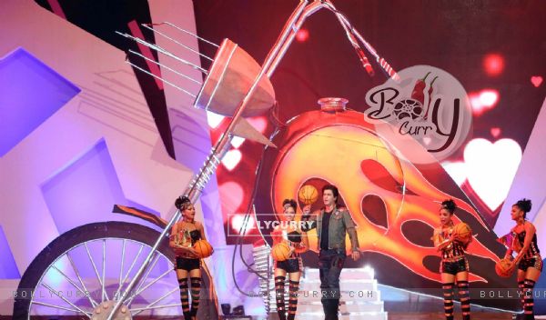 Shahrukh Khan performed at IPL 6 opening ceremony in Kolkata