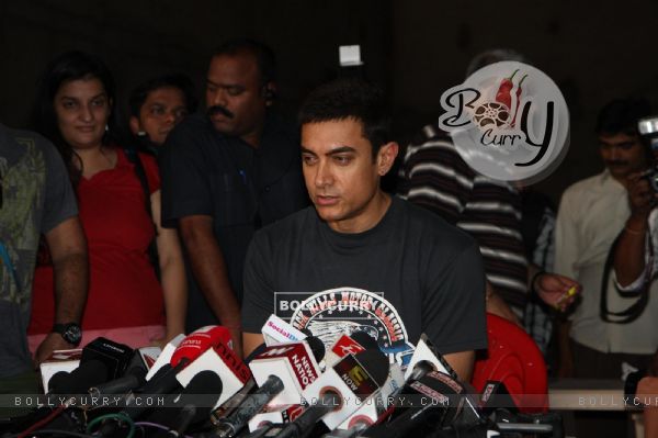 Aamir Khan interacts with the media on competing 25 glorious years