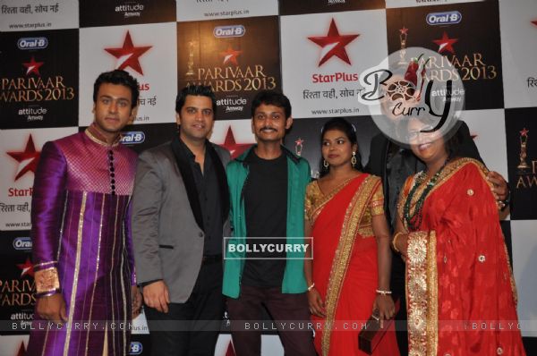 MasterChef team at Star Parivaar Awards 2013