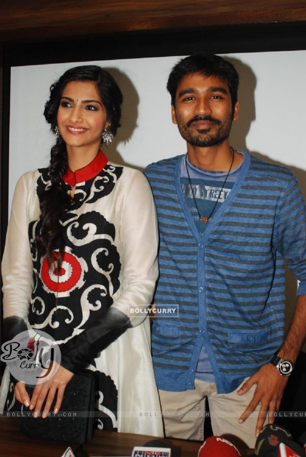 Sonam & Dhanush at the launch of Magna Star Week's latest issue