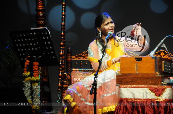 Ehsaas-E-Ghazal , The Sufiyana Sifu wajdaan ghazal show by Singer Pooja Gaitonde was organised