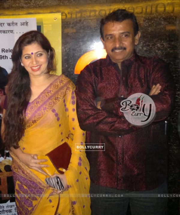 Deepali Syed and Jayant Gilatar at Premier of film Rannbhoomi (287522)