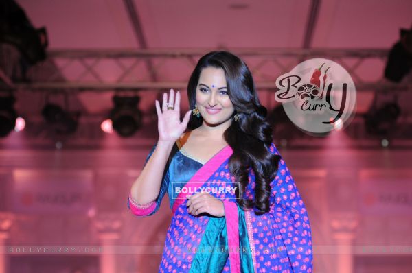 Sonakshi Sinha walked the ramp for Rajguru Fashion Parade