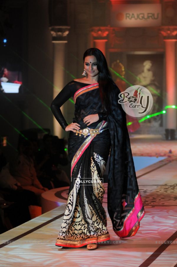 Sonakshi Sinha walked the ramp for Rajguru Fashion Parade