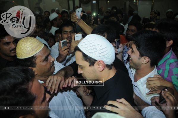 Imran Khan visited Abdul Rehman Shah Baba's Dargah