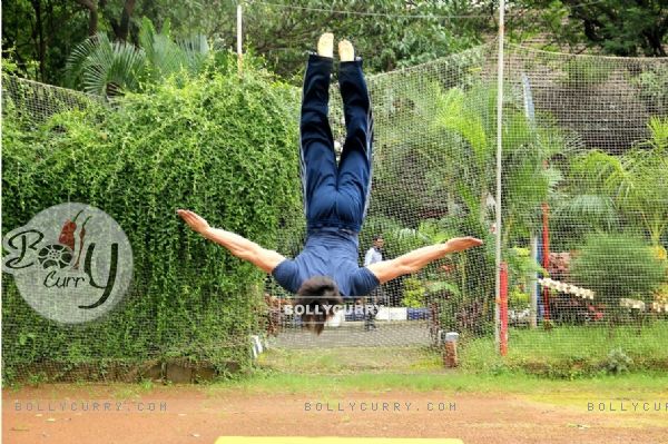 Tiger Shroff performing daredevil stunts