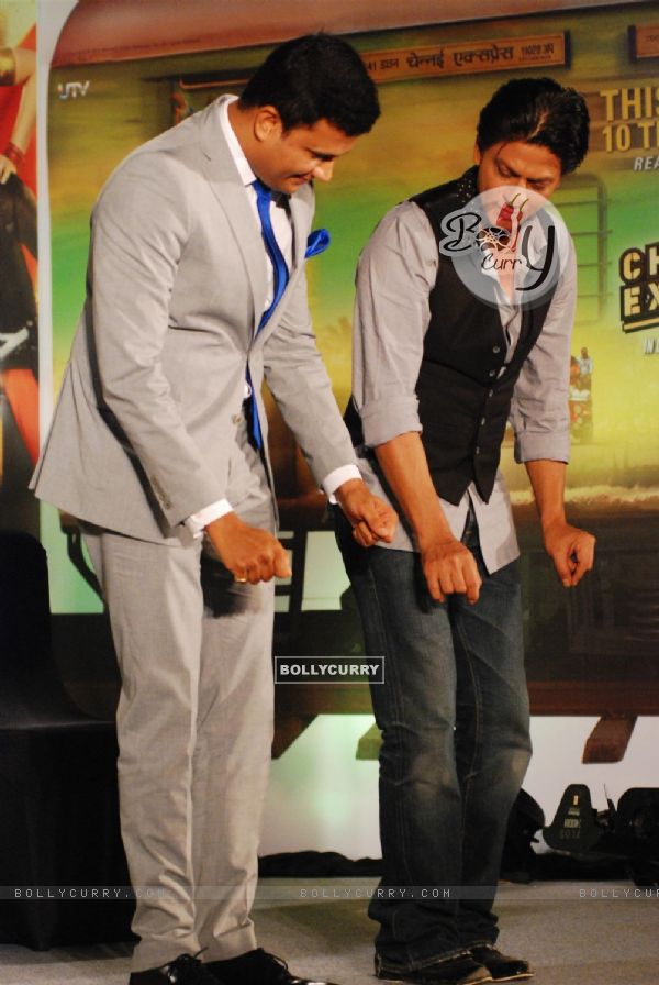 Shahrukh Khan during the promotion of film Chennai Express (290080)