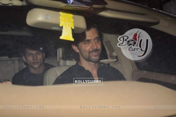 Hrithik Roshan arrives at Shahrukh Khan's Grand Eid Party