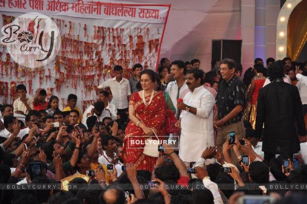 Yesteryear actress Asha Parekh too was at the Dahi Handi celebrations