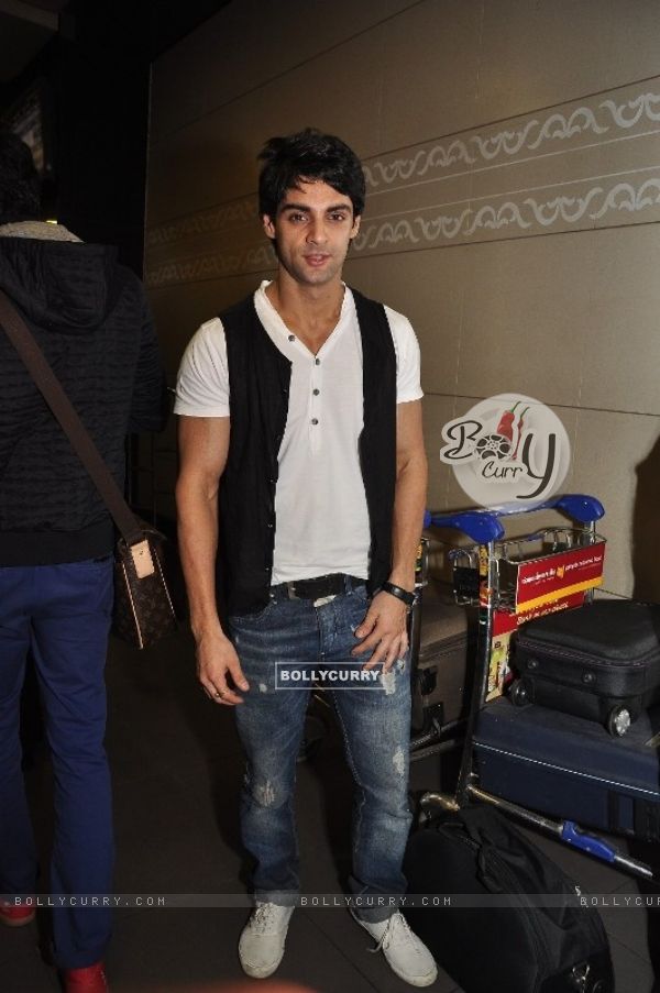Karan Wahi was at Mumbai Airport leaving for SAIFTA