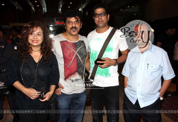 Vandana,Rajesh Khattar,Murli Sharma & Yogesh Lakhani at the Premier of Hollywood film Riddick