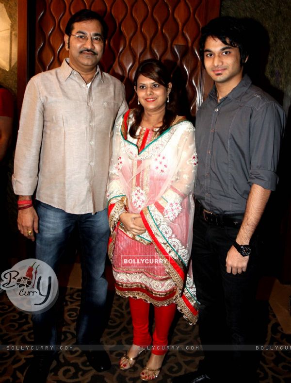 Sudesh Bhosle and his family were at Adesh Shrivastava's Birthday Party