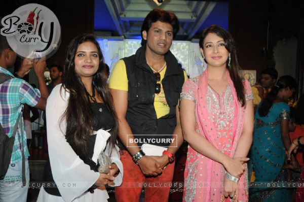 Preeti Jhangiani was at Andhericha Raja to seek blessings for her upcoming film, 'Kash tum Hote'