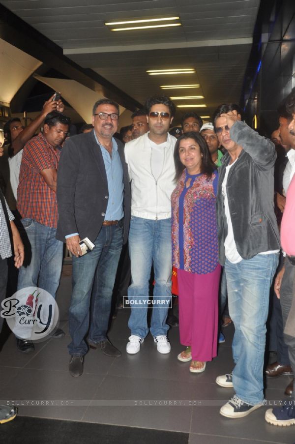 Happy New Year's Star Cast Back in Mumbai (296911)