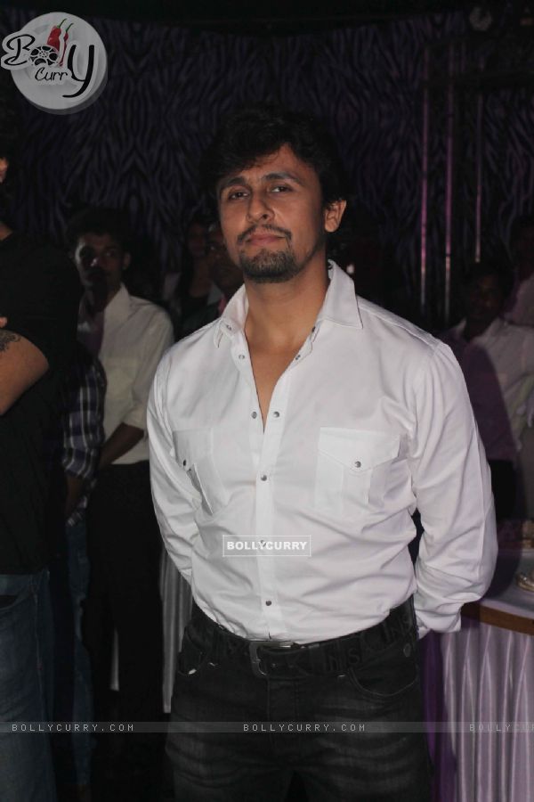 Sonu Nigam was seen at the Electro Musical Night 'BollyBoom'