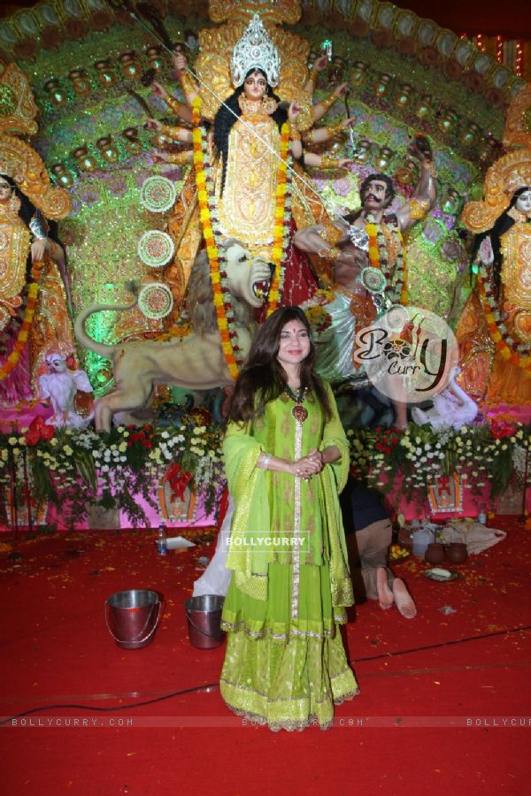 Alka Yagnik at the Durga Pooja celebrations