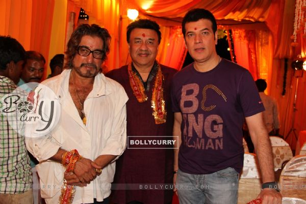 Shakti Kapoor, Anu Malik and Aditya Pancholi attend a Mata ki Chowki