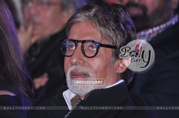 Amitabh Bachchan was seen at the Society Young Achievers Awards 2013