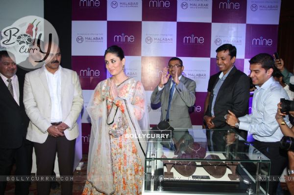Kareena Kapoor launches Malabar Gold and Diamond's e-commerce venture