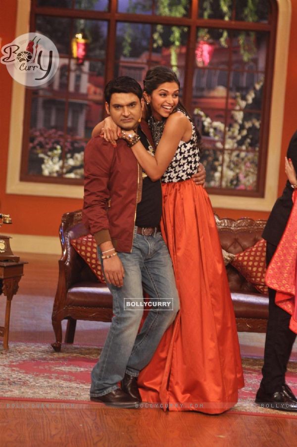 Promotion of Ram Leela on Comedy Nights with Kapil (301926)