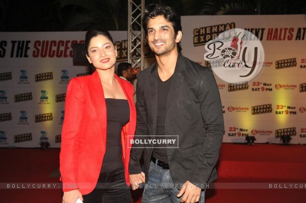Ankita Lokande and Sushant Singh Rajput were at the Success Party of Chennai Express (302040)