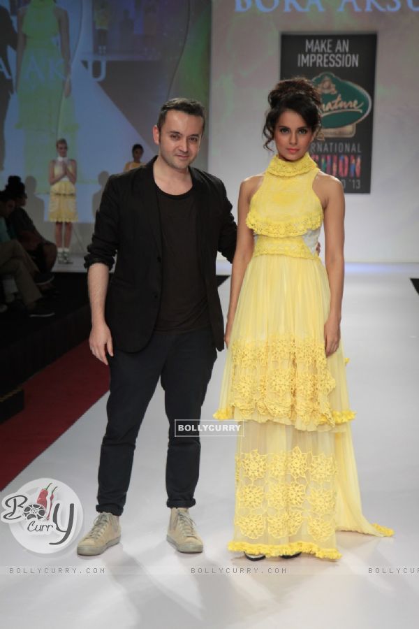 Kangana Ranaut showstopper for designer Bora Aksu at Signature International Fashion Weekend 2013 in Mumbai