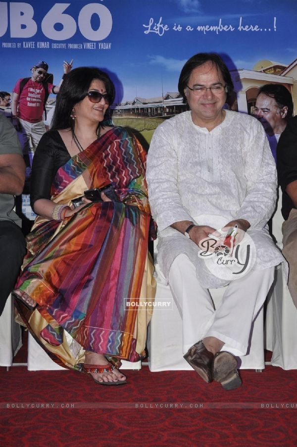 Sarika and Farooq Shaikh were at the Press conference of the film Club 60