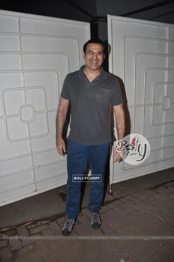 Parmeet Sethi was seen at the Special Screeing of R... Rajkumar (305720)