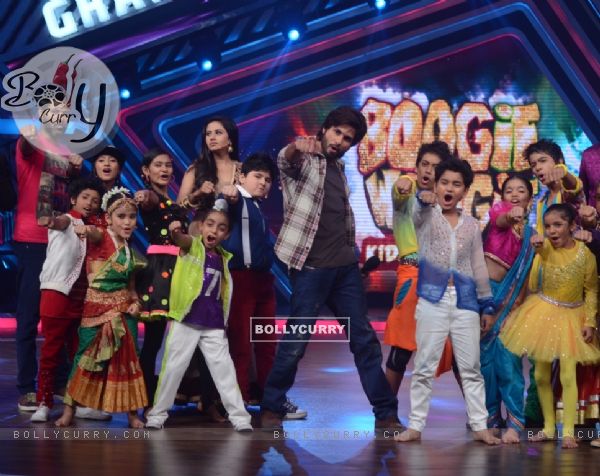 Grand premiere of Boogie Woogie with Shahid and Prabhudeva (305803)