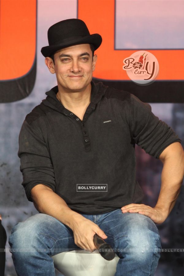 Aamir Khan at Dhoom 3 Press Conference (306179)