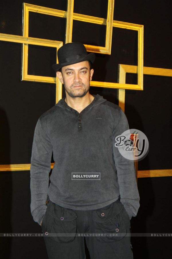 Aamir Khan was seen at Deepika Padukone's party