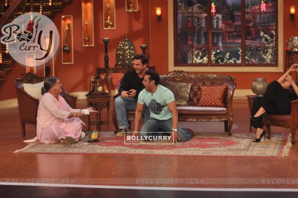 Jai Ho Promptions on Comedy Night With Kapil (308777)