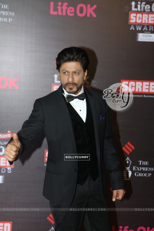 King Khan was seen at the 20th Annual Life OK Screen Awards