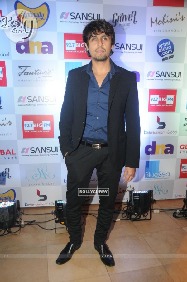 Sonu Nigam was at the Music Mania Event