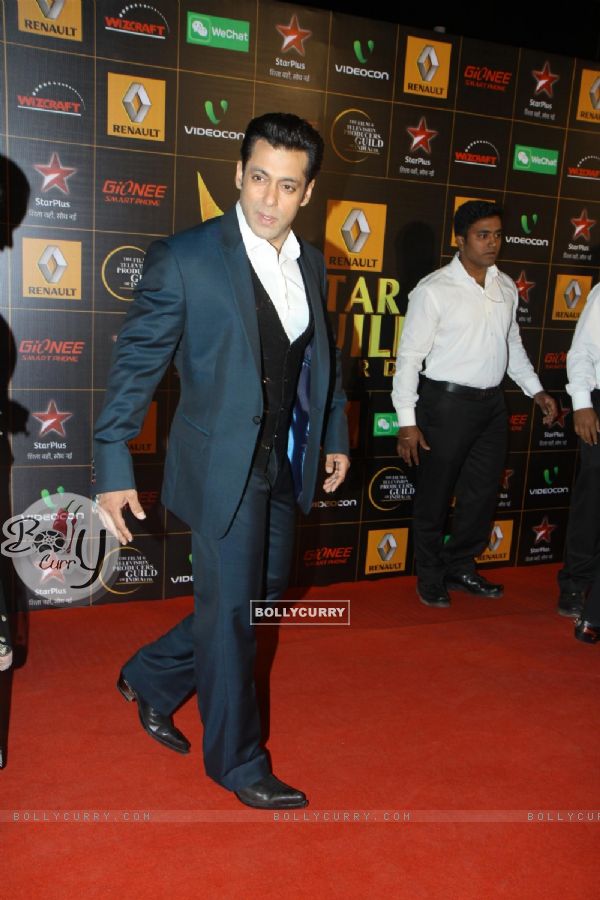 Salman Khan at the 9th Star Guild Awards