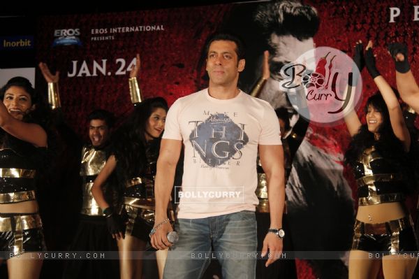 Salman Khan was at the Promotions of Jai Ho at Inorbit Mall