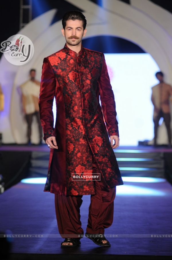 Neil Nitin Mukesh walks the ramp at Rohhit Verma's Fashion Show