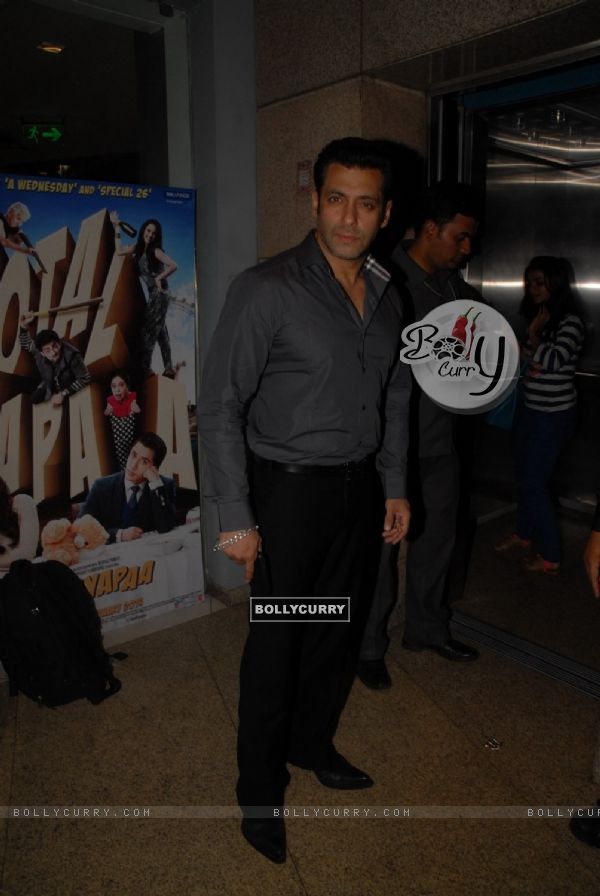 Salman Khan was seen at the Special Screening of Jai Ho
