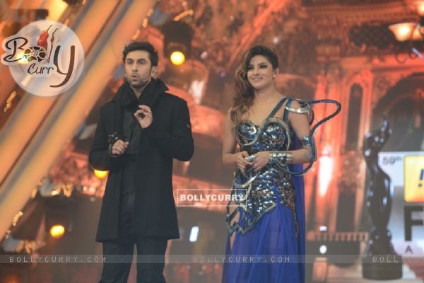Ranbir Kapoor and Priyanka Chopra host the 59th Idea Filmfare Awards 2013