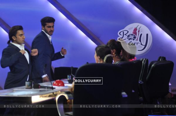Ranveer and Arjun entertain the judges