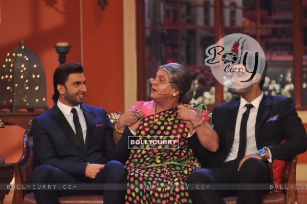 Ranveer Singh, Ali Asgar and Arjun Kapoor in a gig on the show