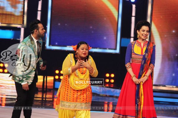 Kangana Promotes 'Queen' on India's Got Talent Season 5 (313025)