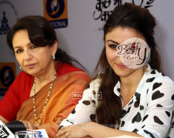 Soha Ali Khan and Sharmila Tagore at the Launch of DD's new show 'Main Kuch Bhi Kar Sakti Hoon'