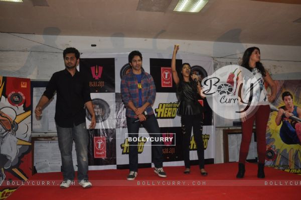 Nargis Fakri and Varun Dhawan promote their film at the Inauguraton of Mithibhai Film Festival (313510)
