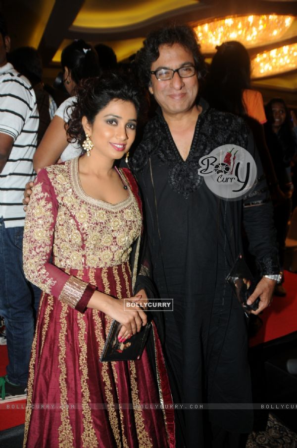 Shreya Ghosal with Talat Aziz at her 1st Ghazal Album Launch