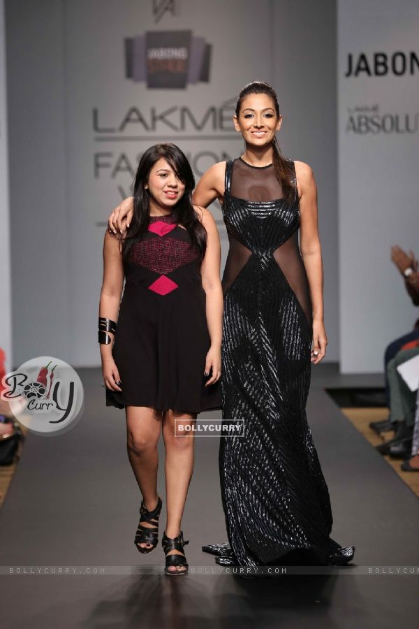 Veda Raheja with her show stopper Monica Dongre at Lakme Fashion Week Summer Resort