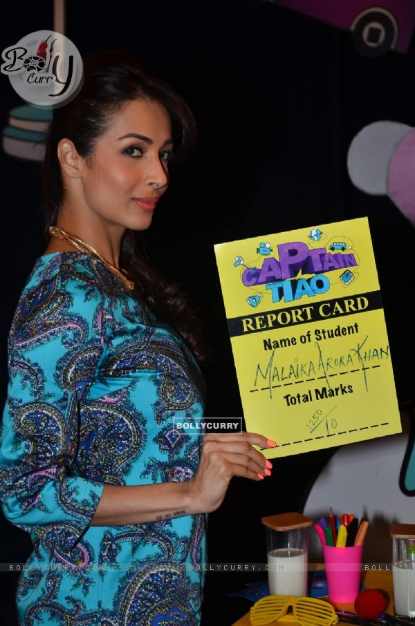 Malaika Arora Khan gets a cirtificate at Captain Tiao