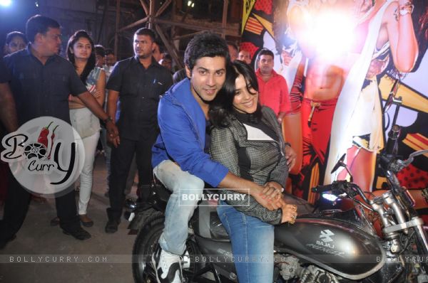 Ekta Kapoor and Varun Dhawan at the Bike rally to promote Main Tera Hero (316183)