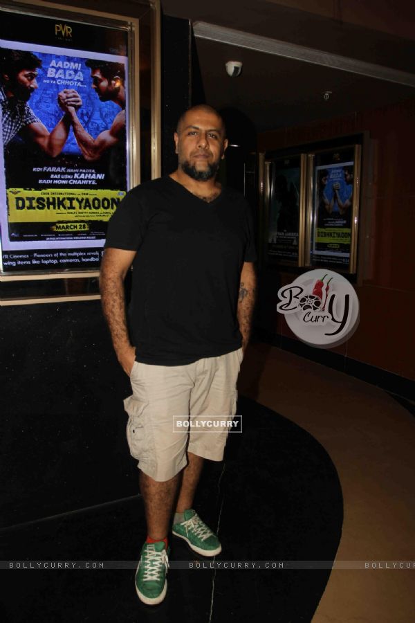 Vishal Dadlani was at the Screening of Marathi film Yellow